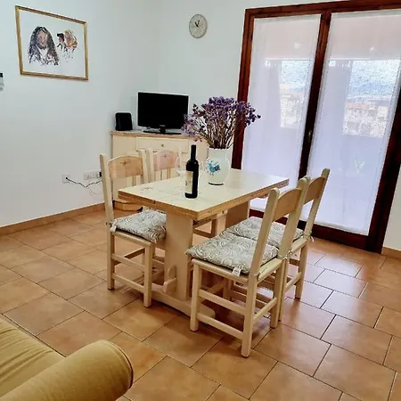 Apartment La Casa Di Arly Olbia