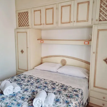 La Casa Di Arly Lägenhet Olbia