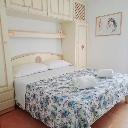 Apartment La Casa Di Arly Olbia